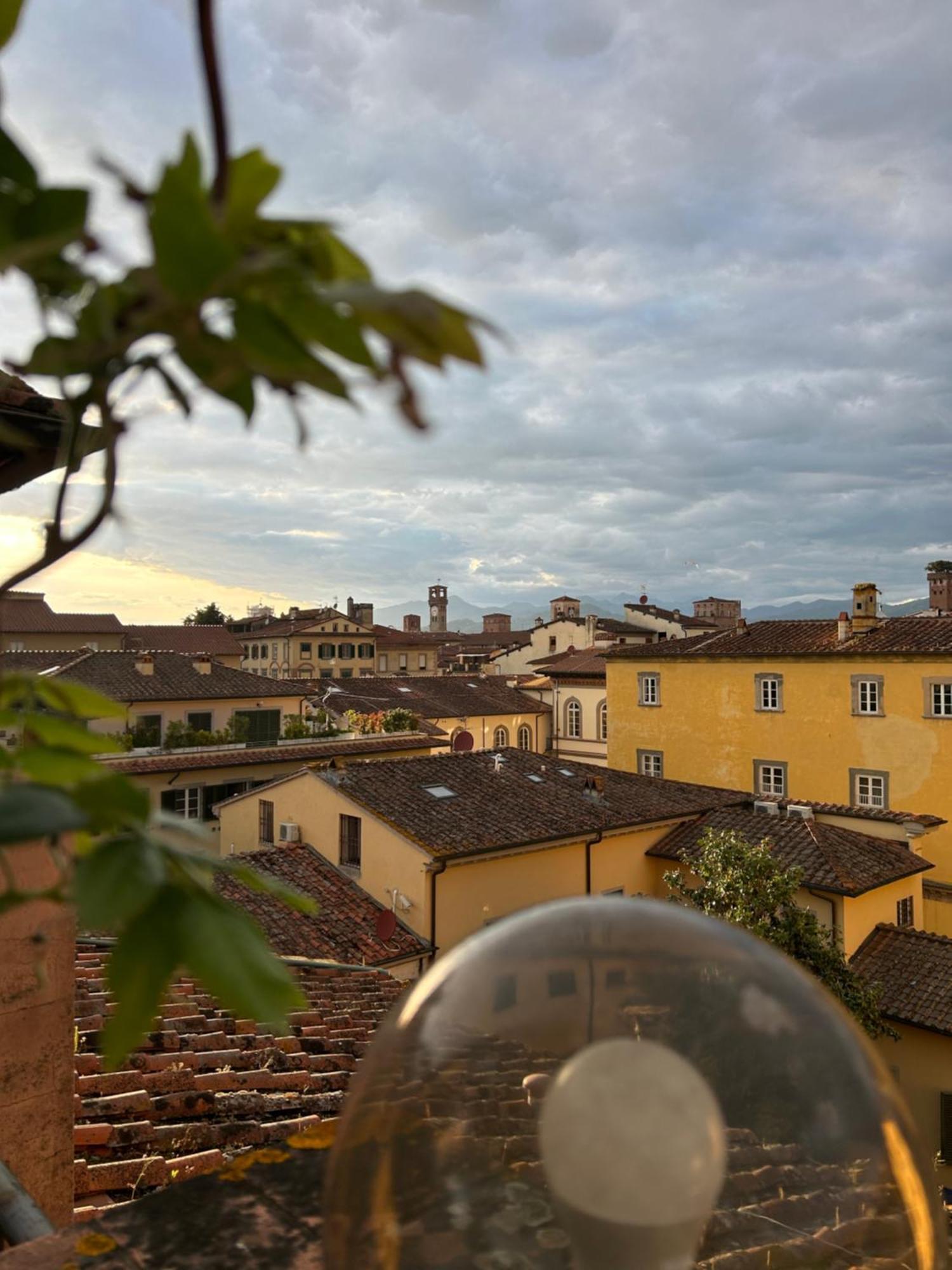 La Terrazza Fra Le Torri Apartment Lucca Exterior photo